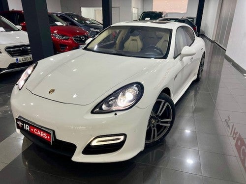 PORSCHE Panamera Turbo