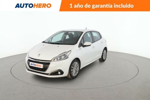 PEUGEOT 208 1.2 PureTech S&S Signature 82