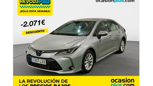 TOYOTA Corolla Sedán 125H Active Tech