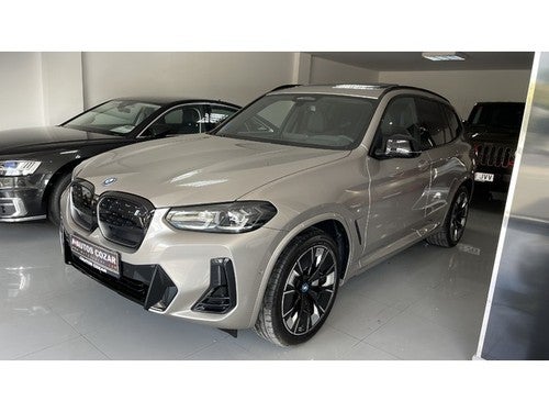 BMW iX3 80 kWh M Sport