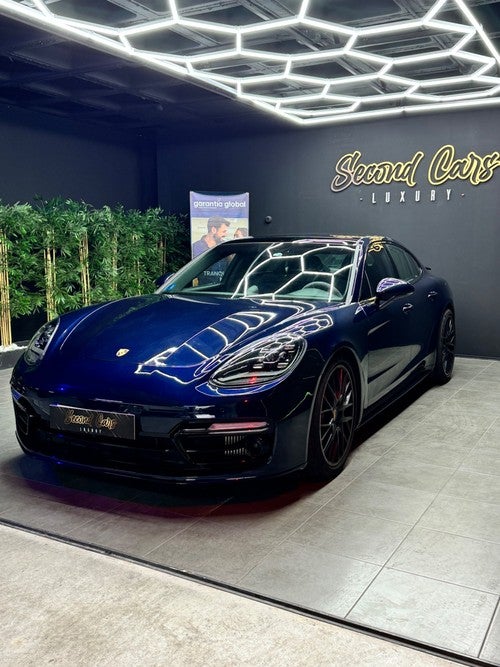 PORSCHE Panamera 4 e-Hybrid