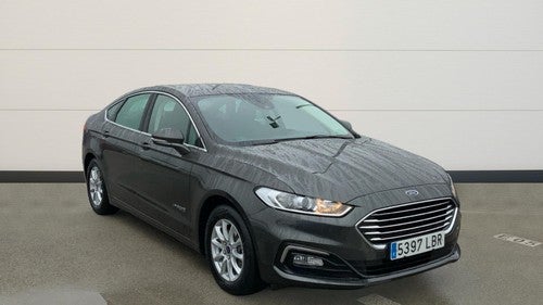 FORD Mondeo Sedán 2.0 HEV Titanium