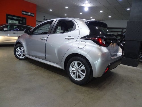 MAZDA Mazda2 2 1.5 85 kW (116 CV) CVT Centre-line