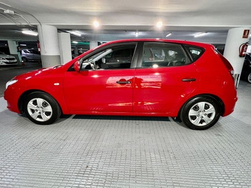 Hyundai i30 1.4 110cv. Estado impecable. Pocos km.