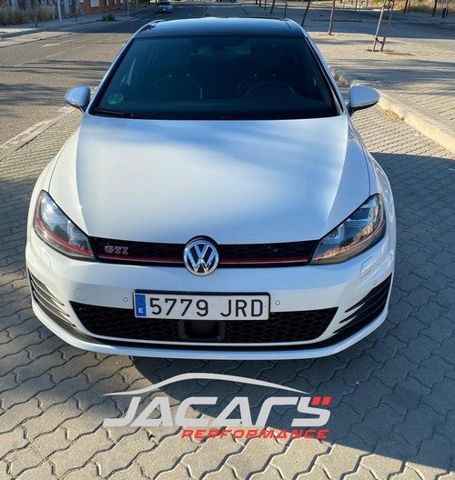 VOLKSWAGEN Golf 2.0 TSI GTI Performance 230