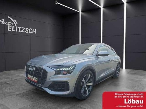 AUDI Q8 s-line