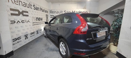 Volvo XC-60 Momentum 2WD