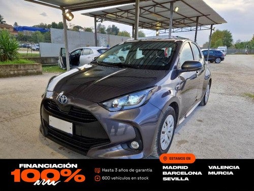 TOYOTA Yaris 1.5 120H Business Plus