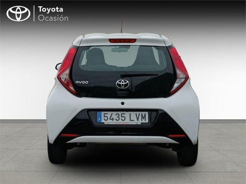 TOYOTA Aygo AYGO 5 Puertas x-play 70 Manual 5v