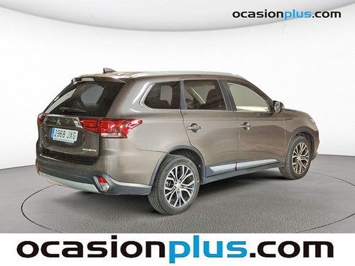 MITSUBISHI Outlander 220 DI-D Motion 2WD 7 Plazas