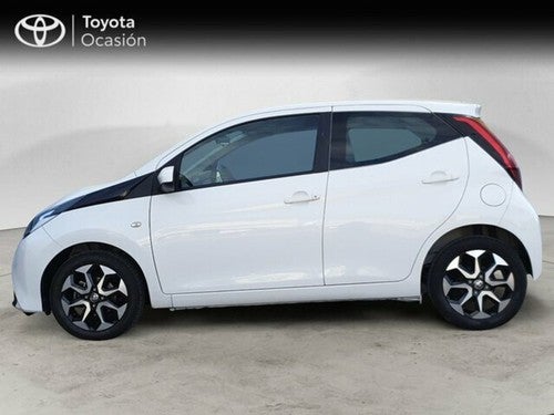 TOYOTA Aygo 5 Puertas x-play 70 Manual 5v