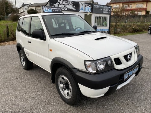 NISSAN Terrano 2.7TDI Comfort Plus