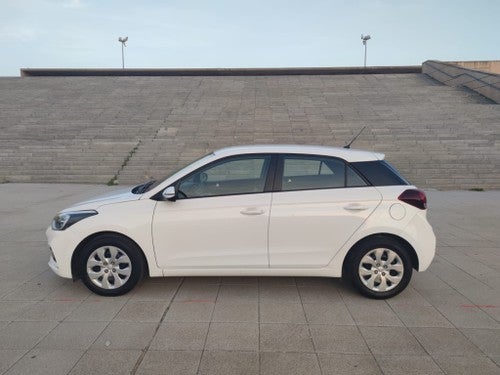 HYUNDAI i20 1.2 MPI Essence LE