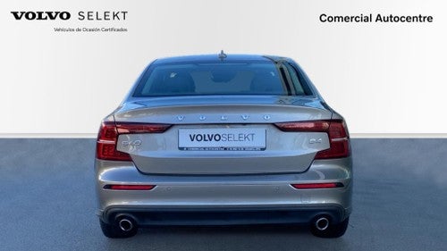 VOLVO 564 MOMENTUM PRO, B4 MILD-HYBRID