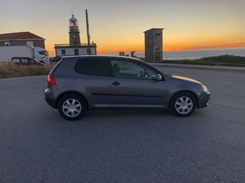 VOLKSWAGEN Golf 1.9TDI Sportline 105