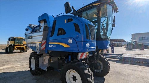 New Holland 9060L 