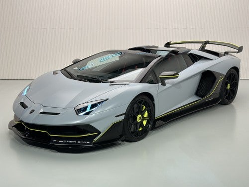 LAMBORGHINI Aventador Roadster SVJ