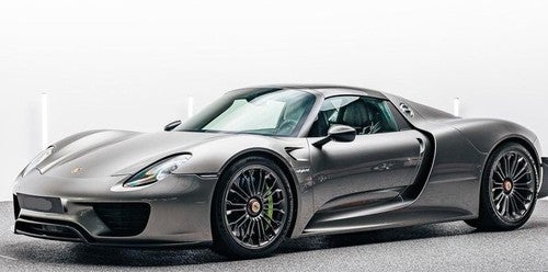 PORSCHE 918 Spyder