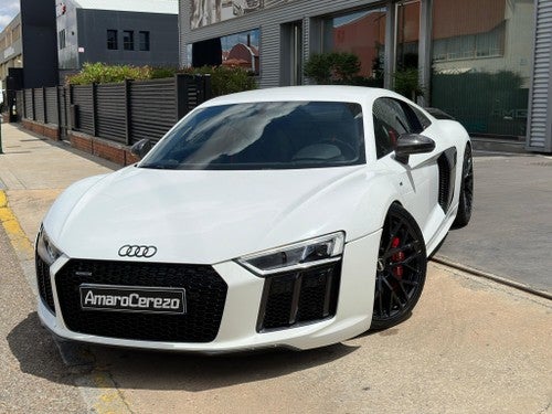 AUDI R8 5.2 FSI V10 plus quattro S Tronic