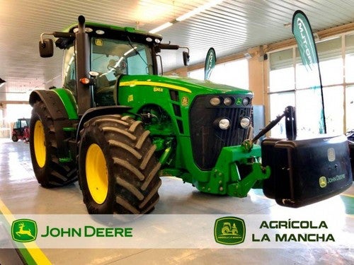 John Deere 8245 R 