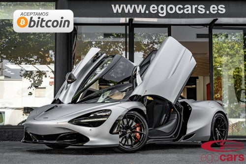 McLAREN 720S 