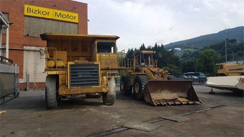 Komatsu HD 325.5 