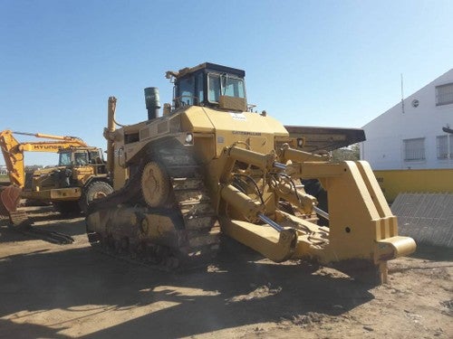 CAT D 10 