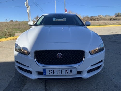 JAGUAR XF 2.0i4D Pure Aut. 180