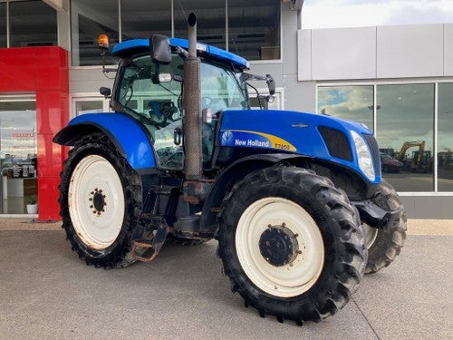 NEW HOLLAND T7050 