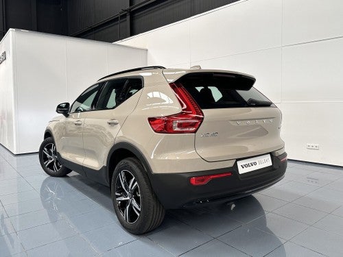 VOLVO XC40 B3 Core Dark Aut.