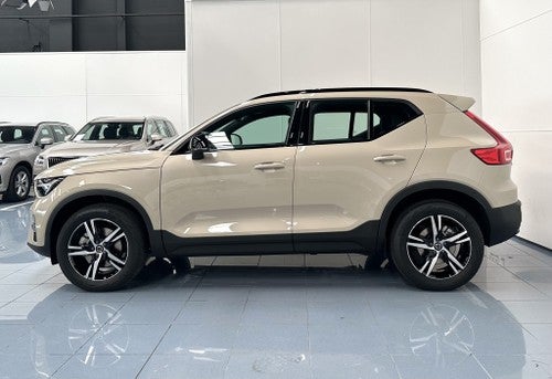 VOLVO XC40 B3 Core Dark Aut.