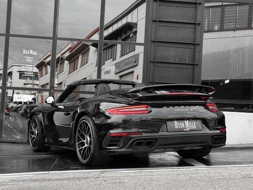 PORSCHE 911 Turbo S Cabriolet PDK