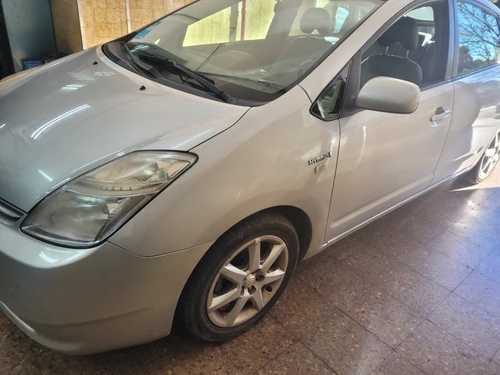 TOYOTA Prius 1.5 16v VVT-i Executive