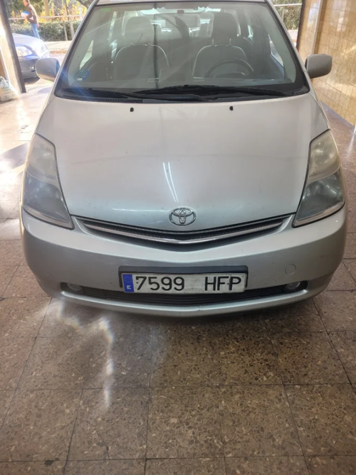 TOYOTA Prius 1.5 16v VVT-i Executive