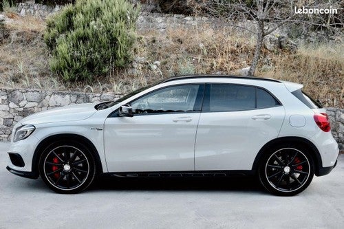 Mercedes GLA 45 AMG 4 MATIC