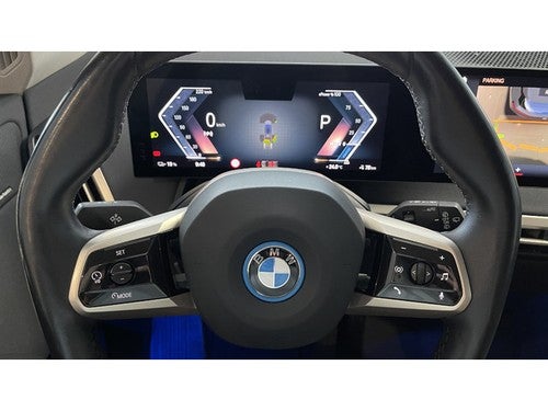 BMW iX xDrive40