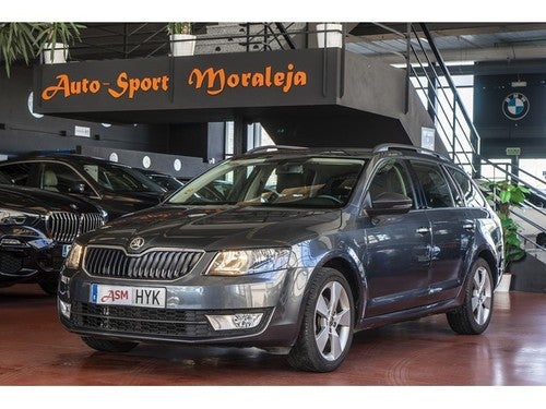 SKODA Octavia Combi 2.0TDI CR Elegance DSG