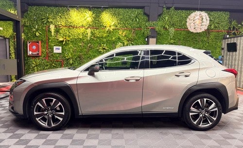 LEXUS UX 2.0 250h Executive Navigation