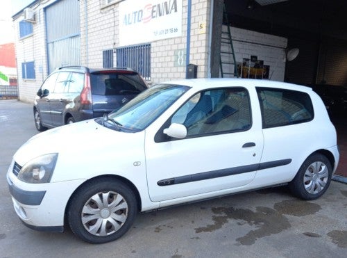 RENAULT Clio 1.2 16v Dynamique