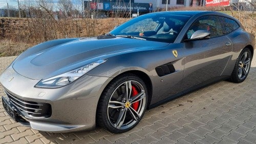 FERRARI GTC 4Lusso V12