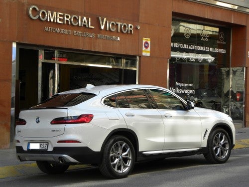 BMW X4 xDrive 20dA