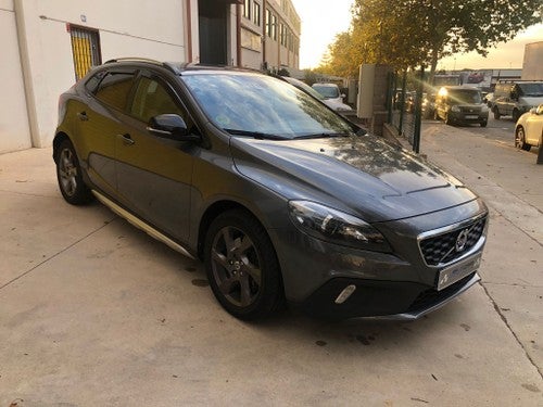 VOLVO V40 Cross Country D3 Summum Aut.