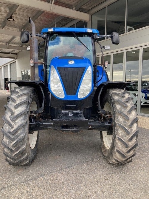 NEW HOLLAND T7050