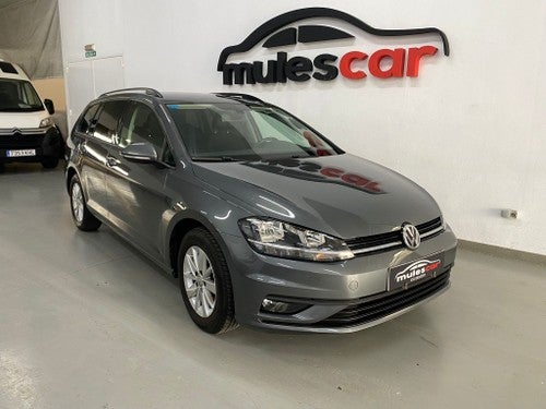 VOLKSWAGEN Golf Variant 1.6TDI Business and Navi Ed.