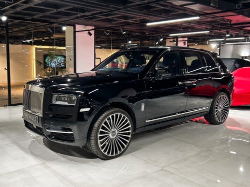 ROLLS-ROYCE Cullinan 