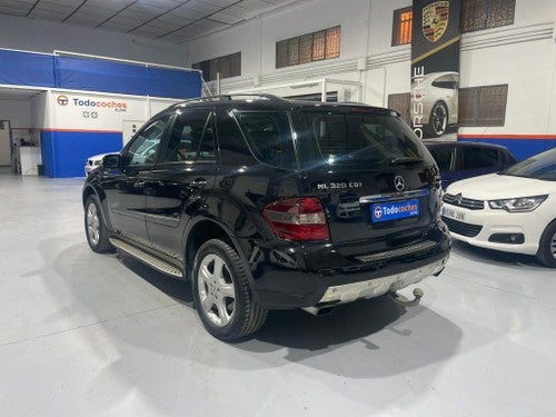 MERCEDES-BENZ Clase M ML 320CDI Aut.