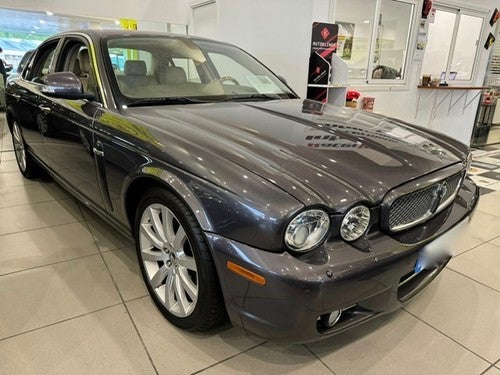 JAGUAR XJ XJ6 2.7D V6 Executive Aut.