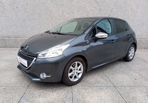 PEUGEOT 208 1.6e-HDi Style