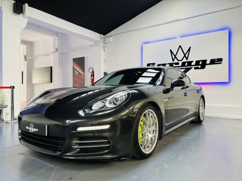 PORSCHE Panamera Edition PDK 4