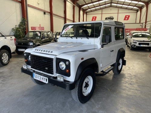 LAND-ROVER Defender 90 SW SE